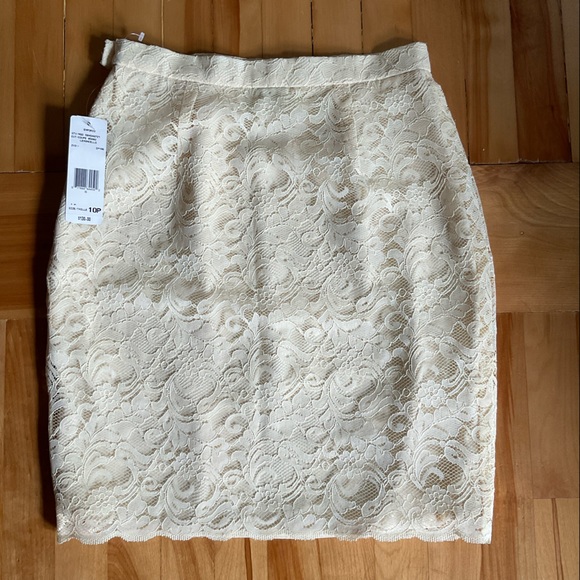 Vintage Rena Rowan Lace Pencil Skirt - Picture 2 of 6
